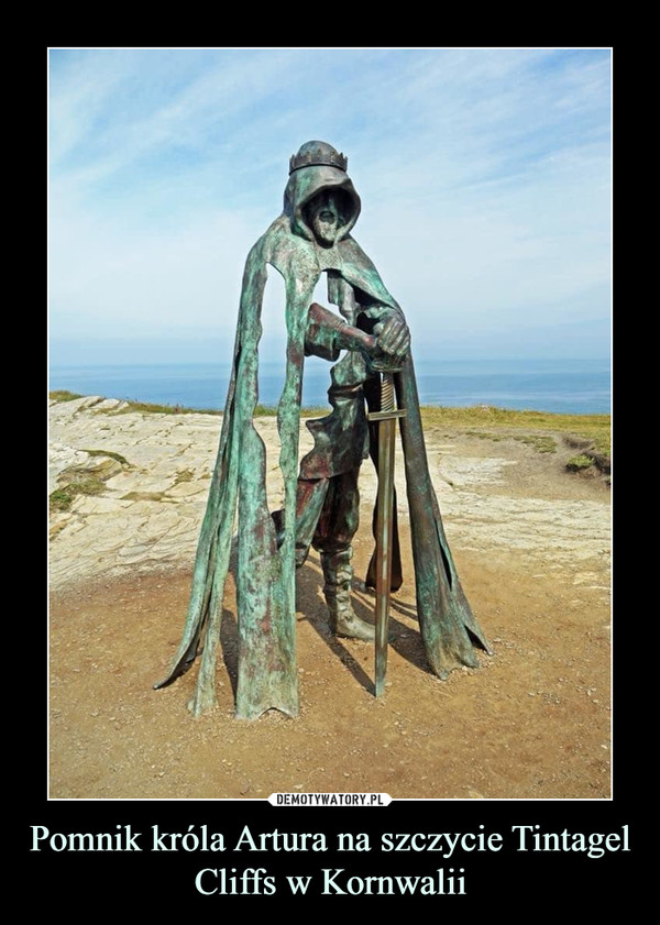 Pomnik króla Artura na szczycie Tintagel Cliffs w Kornwalii –  